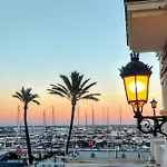 Marina Del Castillo 301