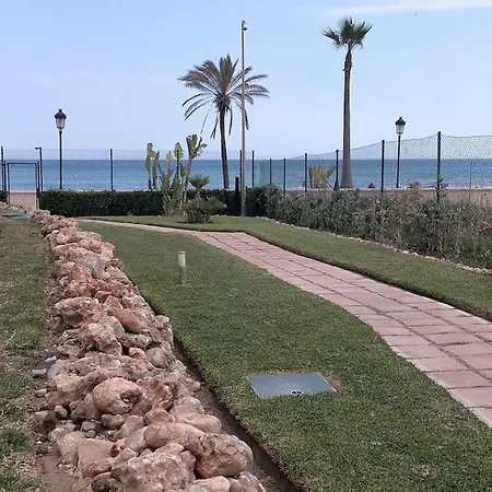 Marina Del Castillo 301 * マニルバ